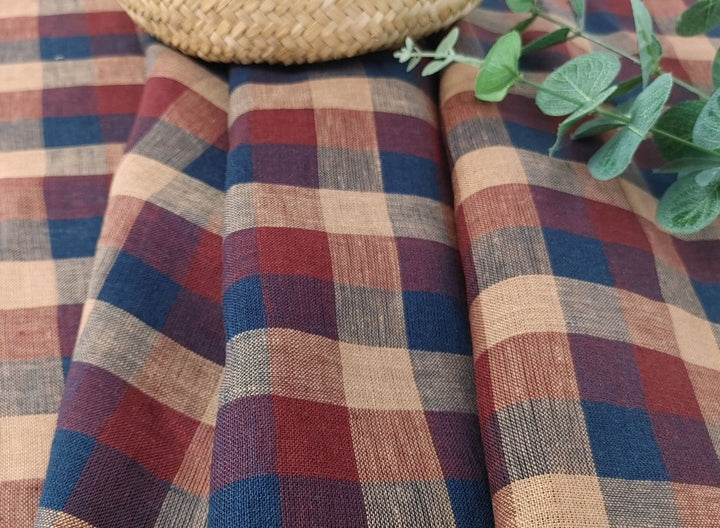 100% Linen Gingham Check in Brown – A Featherweight Classic 7852 - The Linen Lab - Brown