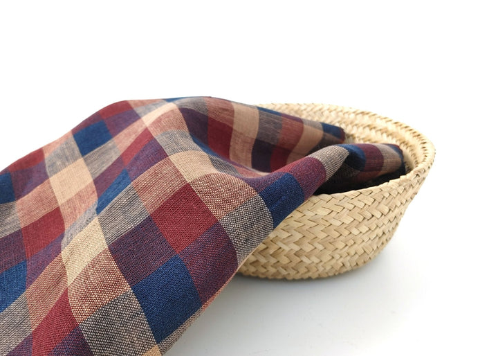100% Linen Gingham Check in Brown – A Featherweight Classic 7852 - The Linen Lab - Brown
