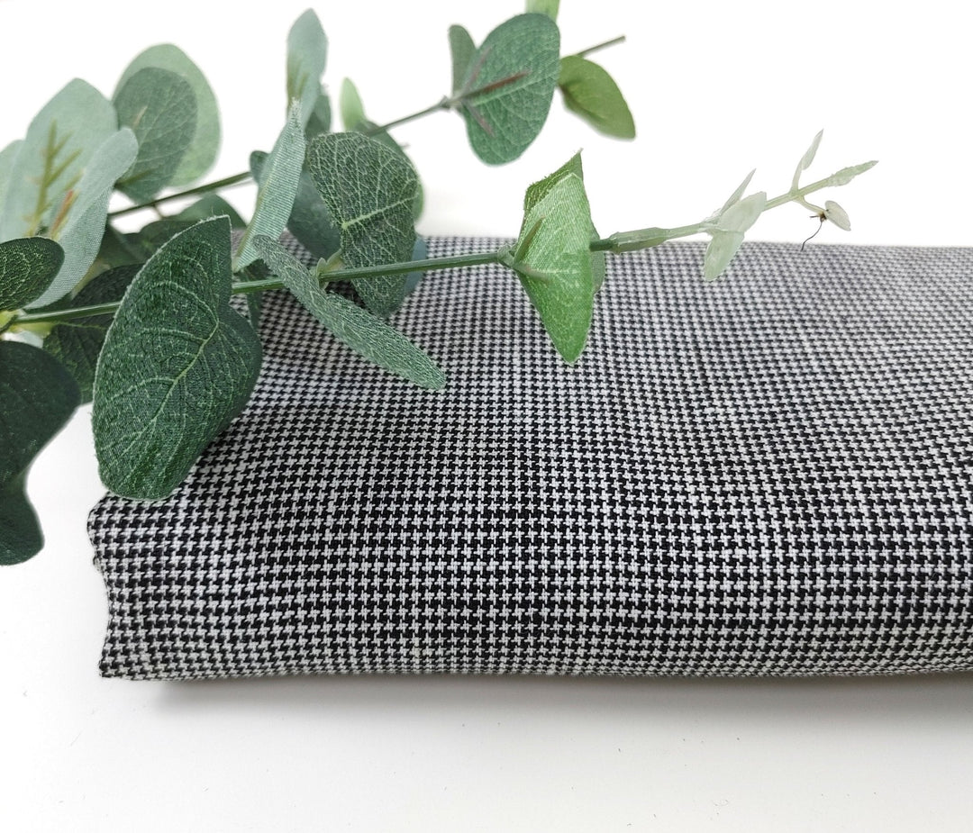 100% Linen, Medium Weight, Classic Black and White Mini Gingham Check 6825 - The Linen Lab - Gray(Dark)