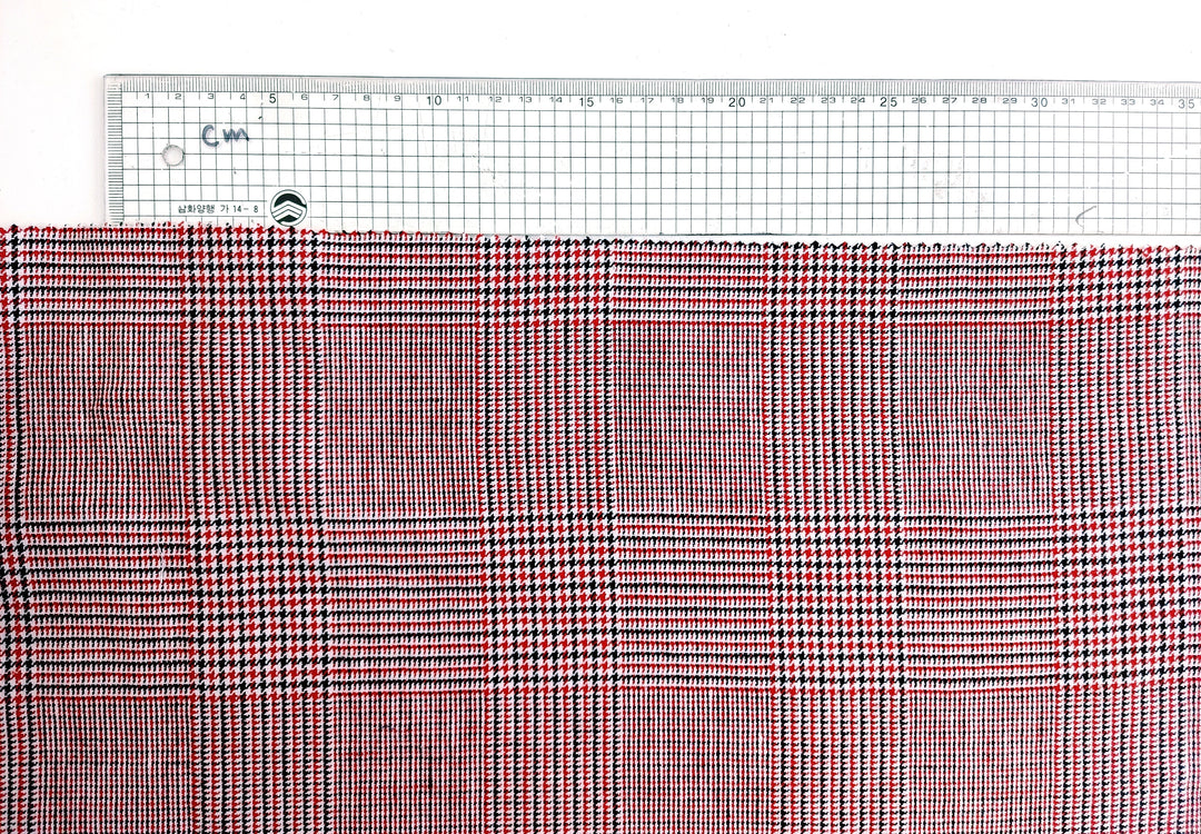 Tricolor Symphony: Linen Cotton Twill Glen Plaid Fabric in Medium Weight – White, Red, and Black 6759