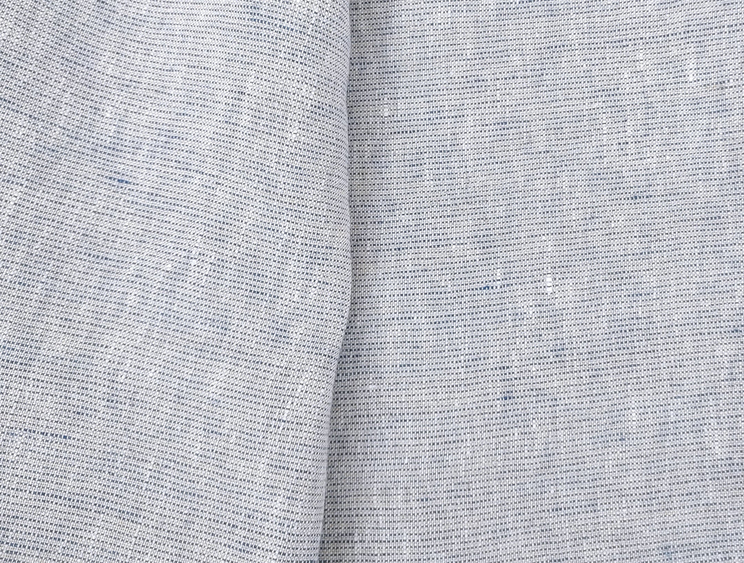 100% Linen Fabric – Softly Speckled Blue Weft on Crisp White 7573